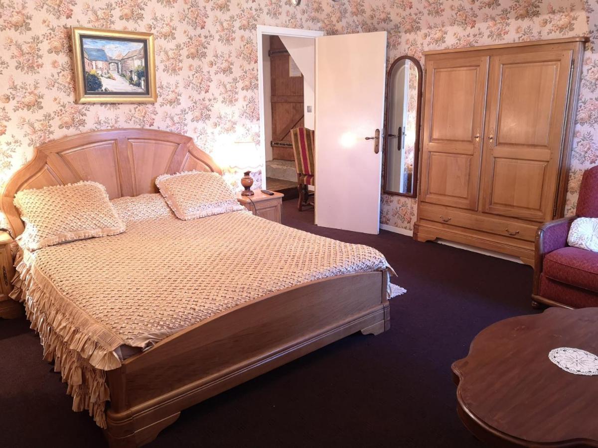 Bed and Breakfast Manoir De La Foulerie Ancteville Exterior foto